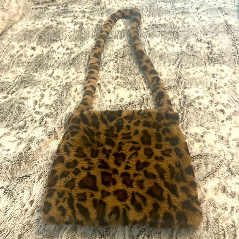 Excellent Condition, cute faux furry leopard versatile cross body or other purse